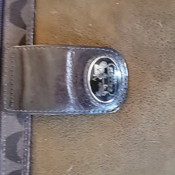 Coach Slim Wallet - Picture 4 of 7